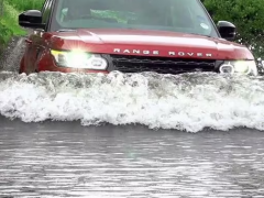 涉水車(chē)?yán)碣r需要多長(zhǎng)時(shí)間（車(chē)輛涉水怎么理賠）