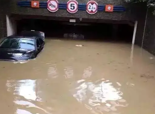 水淹車(chē)價(jià)格