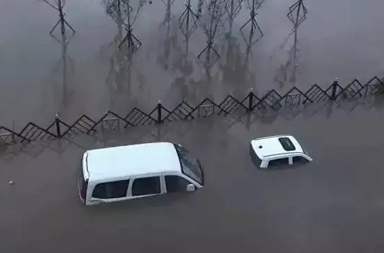 泡水車(chē)平臺(tái)