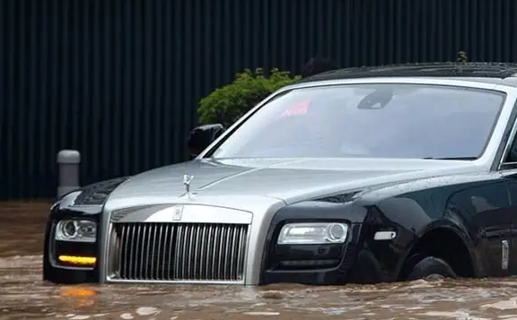 檢測(cè)泡水車