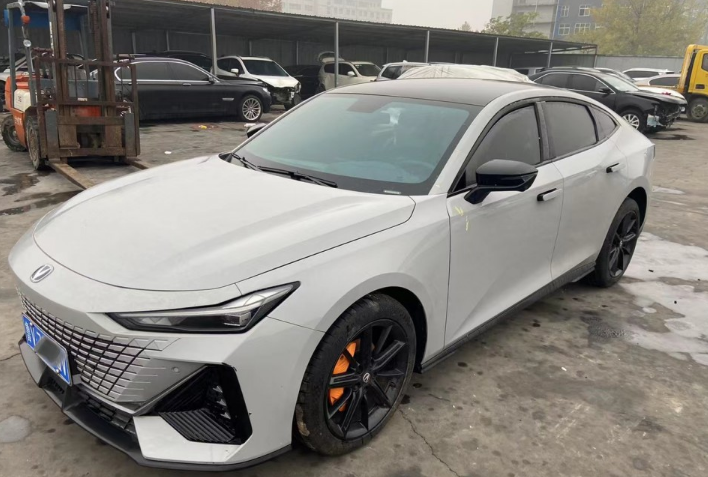 買一臺(tái)泡水車開起來到底安不安全