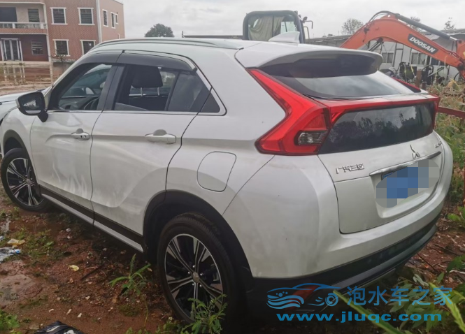泡水車變形是什么問題導致的