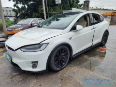 老司機(jī)開車為什么喜歡一只手握住擋桿？