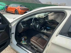 停車時(shí)方向盤未回正會(huì)傷車嗎？為何有些地方要求強(qiáng)制停車并打死方向？