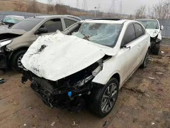 雨季冰雹天氣下的愛車保護(hù)與修理選擇
