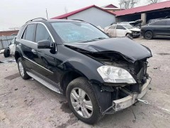 自動擋汽車剎車失靈，能否拉電子手剎？車主必看！