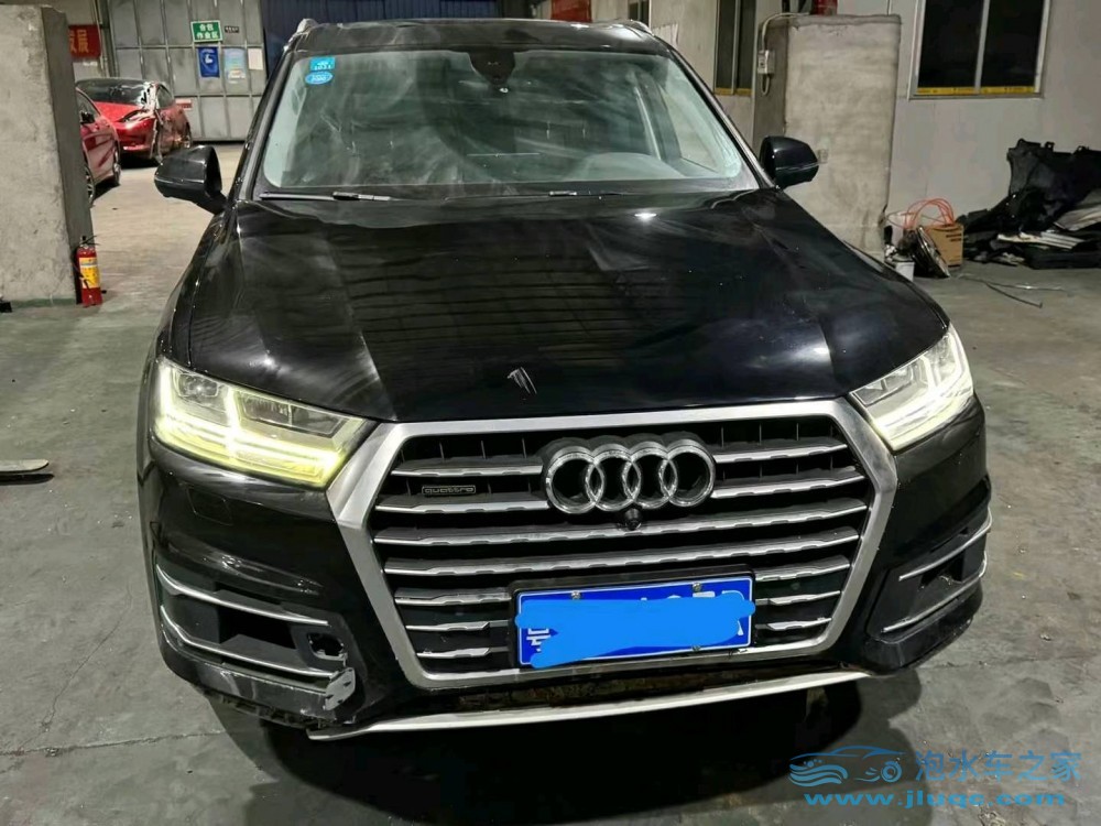 19年奧迪Q7泡水車(chē)