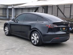 特斯拉Model Y：引領(lǐng)安全系數(shù)的行業(yè)標(biāo)桿