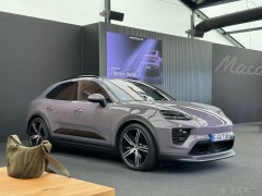2025款保時捷Macan純電版：設(shè)計創(chuàng)新、豪華電動新紀元，速度與激情的綠色演繹