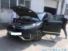 防止車輛泡水車好方法避免成為泡水車，倒車過積水路段