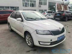 如果泡水車出現(xiàn)火災(zāi)怎么辦，泡水車火災(zāi)應(yīng)急處理與預(yù)防策略