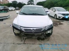 汽車內(nèi)飾翻新價(jià)格概覽，汽車內(nèi)飾翻新多少錢一次？