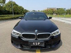 泡水車全解析：定義、危害與防范指南 什么是泡水車？