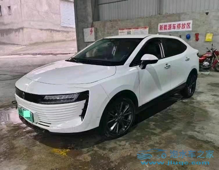 泡水車交易如何確保安全高效？泡水車修復(fù)成本究竟包括哪些？