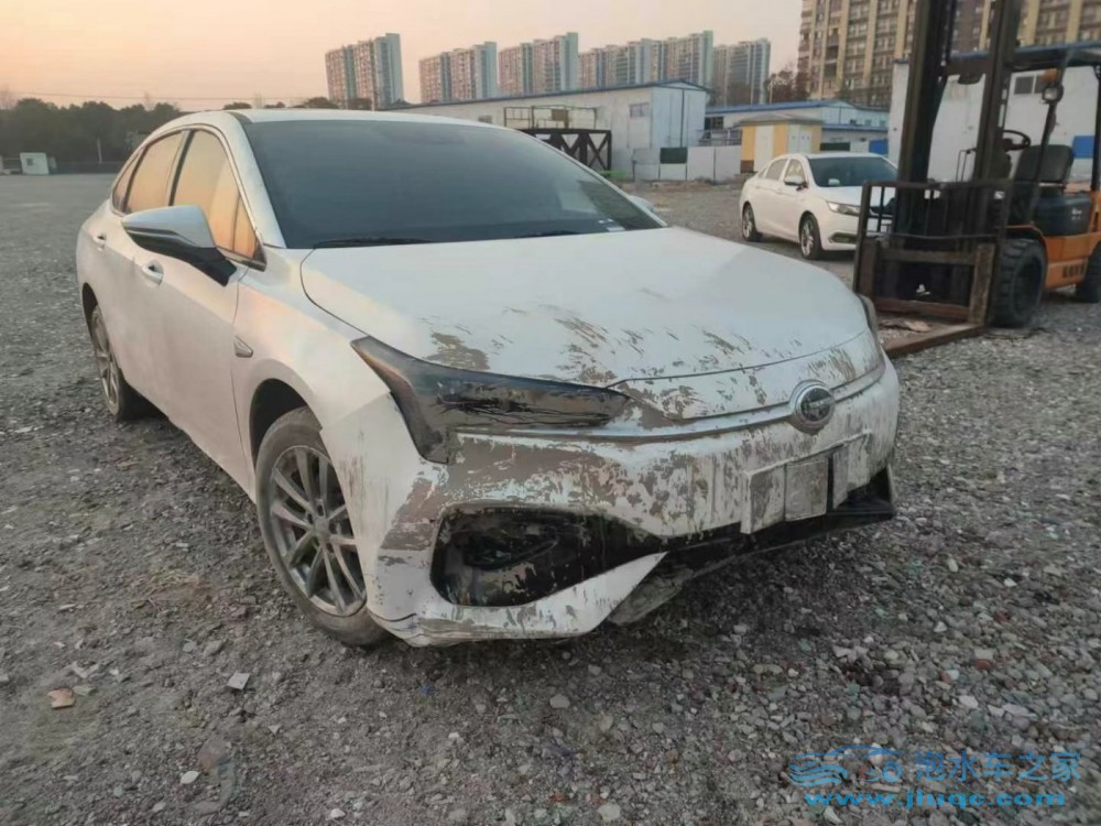 泡水車可以合法買賣嗎現(xiàn)在-泡水車買賣