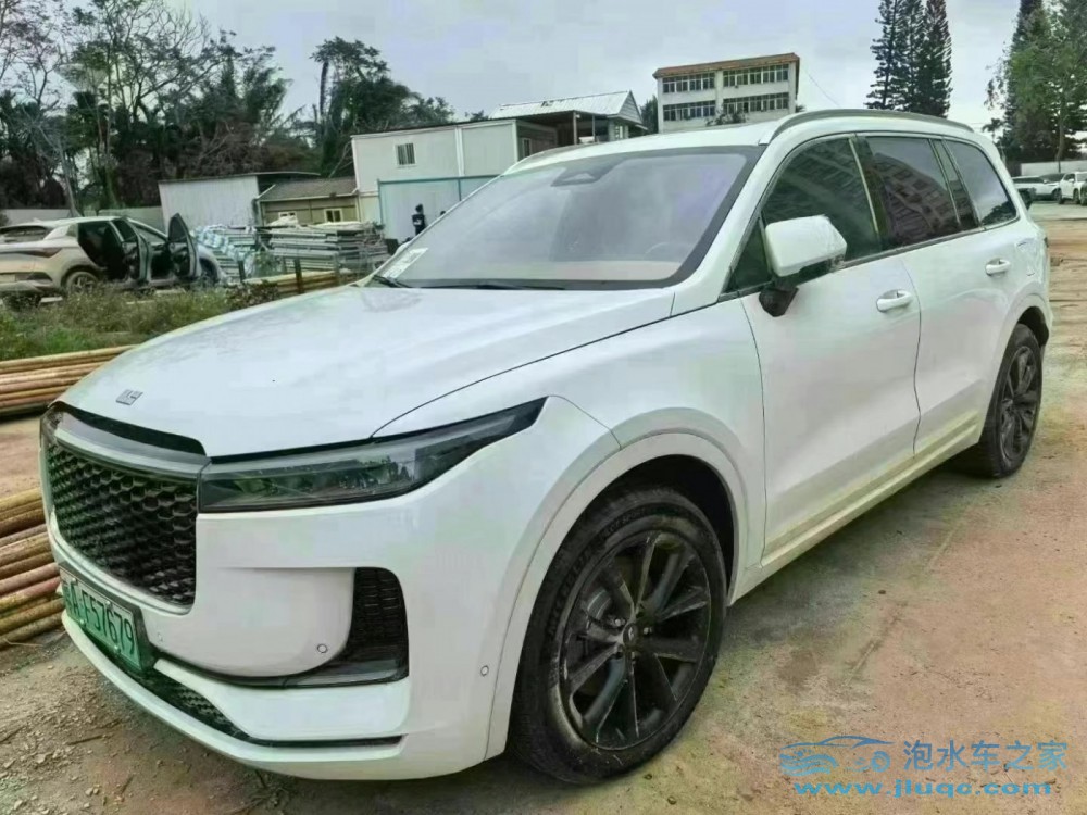 備胎槽里進水算泡水車嗎？深度解析來了-泡水車