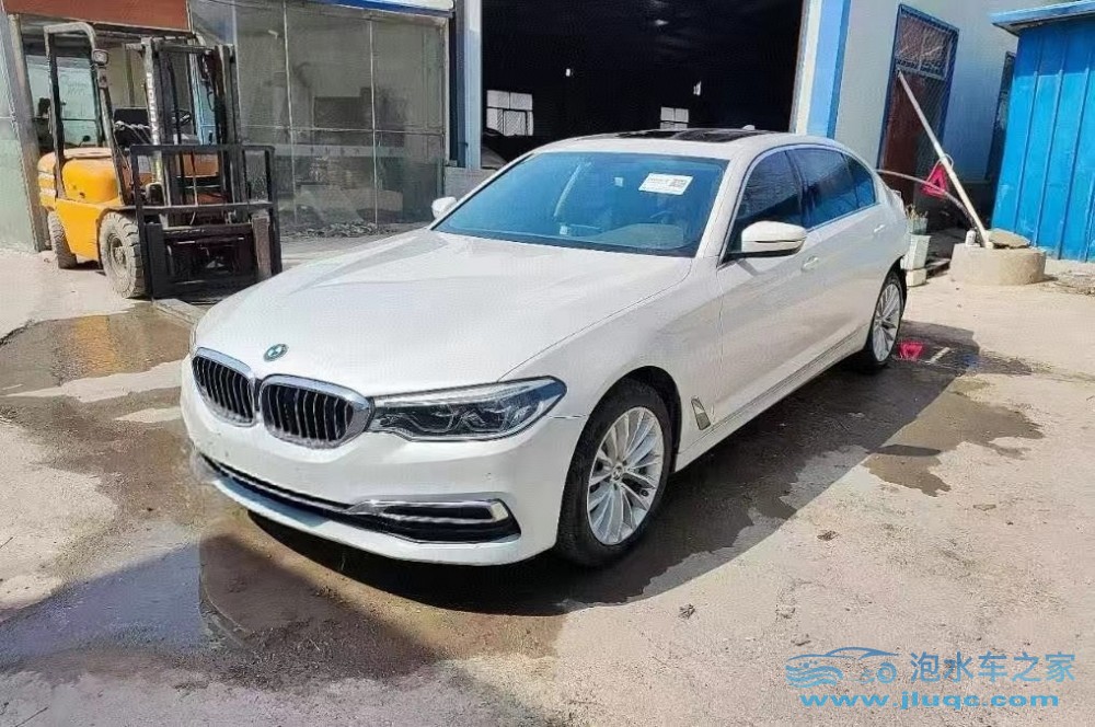 4S店修泡水車要多少錢？看完這篇心里就有數(shù)了！-泡水車維修