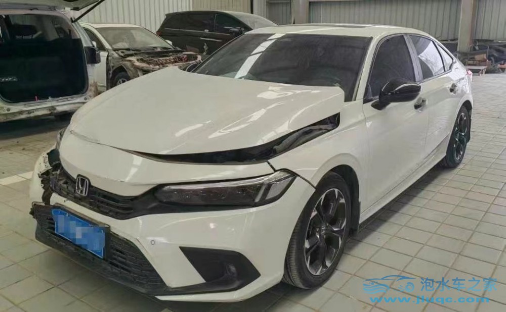 怎么辨別泡水車？教你幾招輕松識別-泡水車