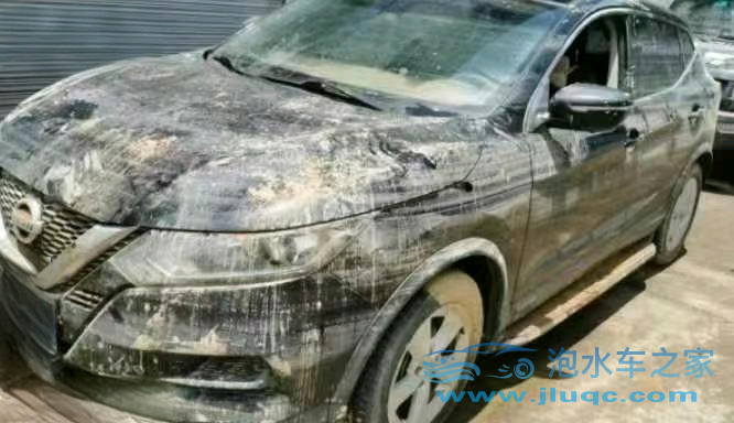 21年日產(chǎn)逍客泡水車