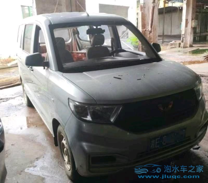 21年五菱汽車宏光V