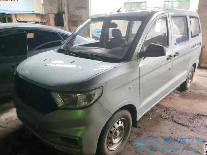 21年五菱汽車宏光V泡水車