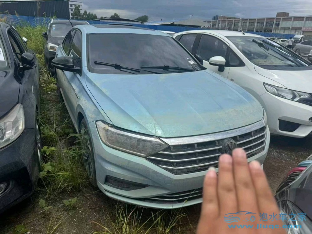 22年大眾速騰泡水車
