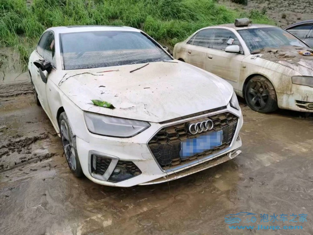 23年奧迪A4L泡水車