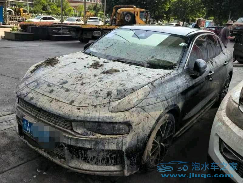 19年領(lǐng)克03