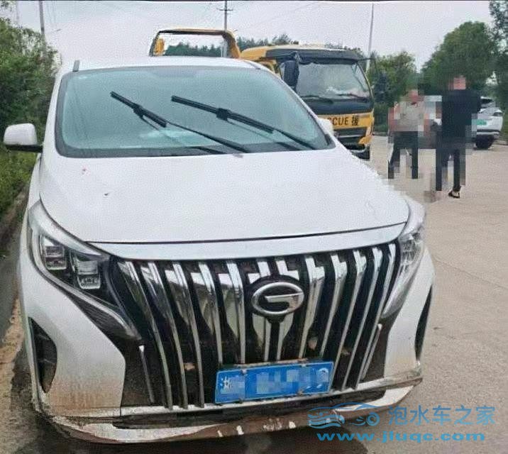 22年廣汽傳祺M8泡水車