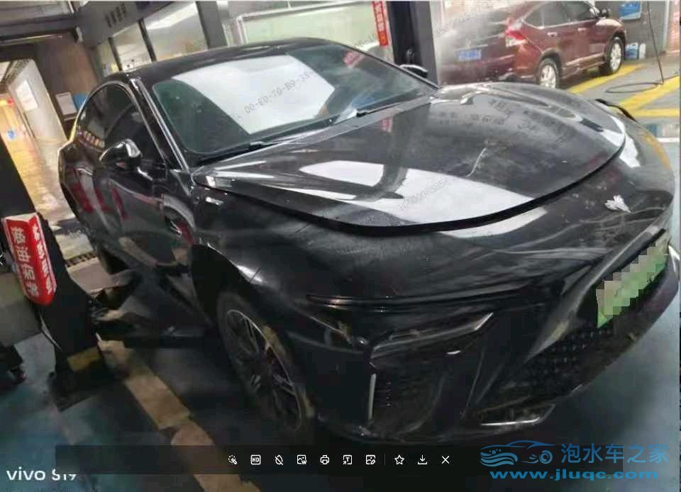 24年哪吒汽車哪吒U
