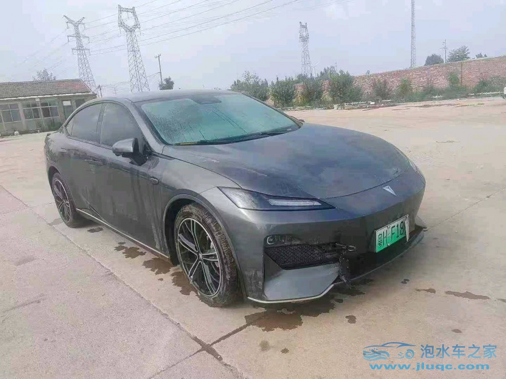 22年長(zhǎng)安深藍(lán) SL03