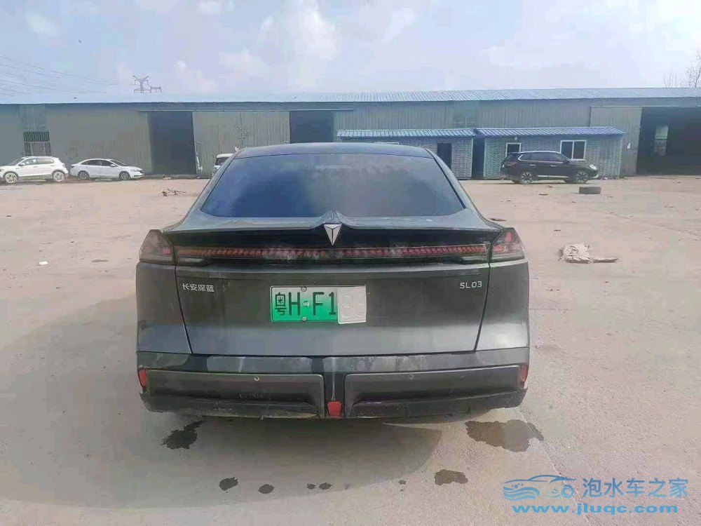 22年長(zhǎng)安深藍(lán) SL03