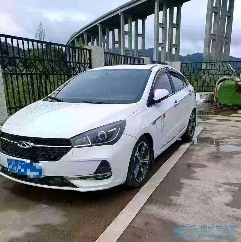 19年奇瑞艾瑞澤泡水車