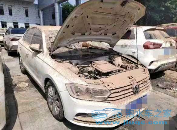 17年大眾寶來(lái)泡水車(chē)