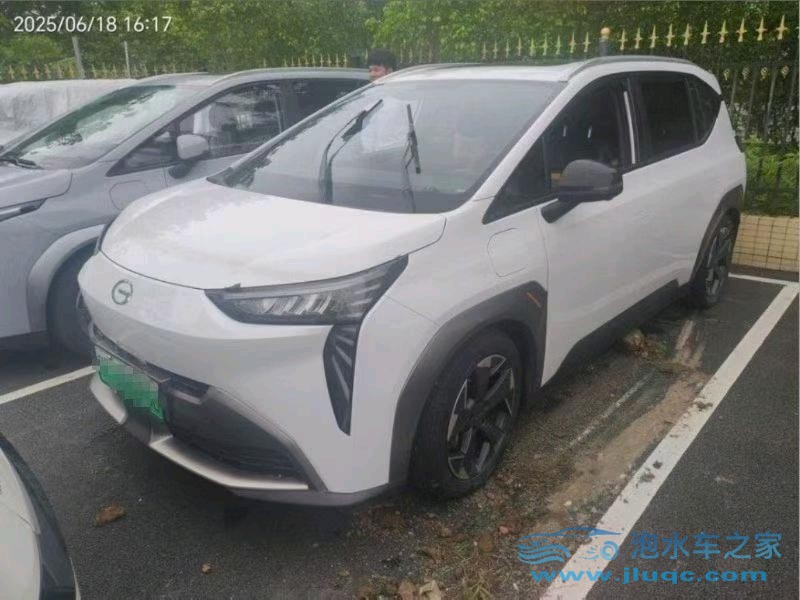 21年廣汽新能源埃安泡水車