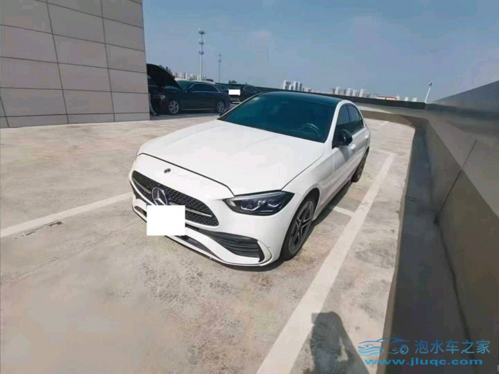 23年奔馳C泡水車