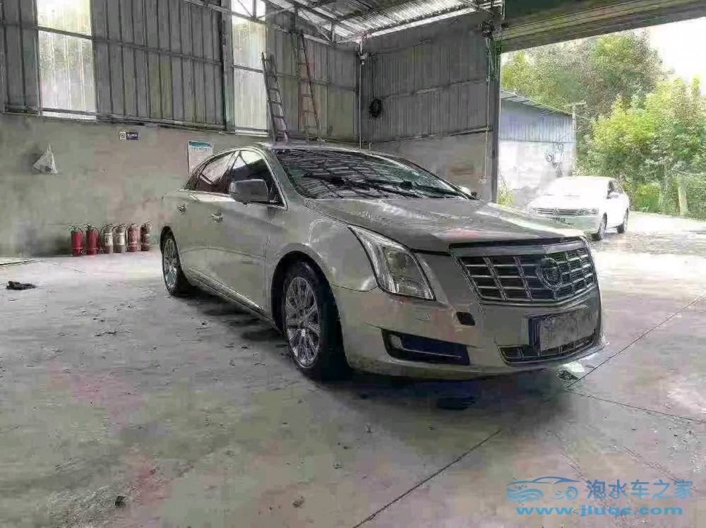 15年凱迪拉克XTS