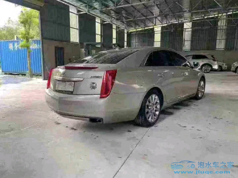 15年凱迪拉克XTS