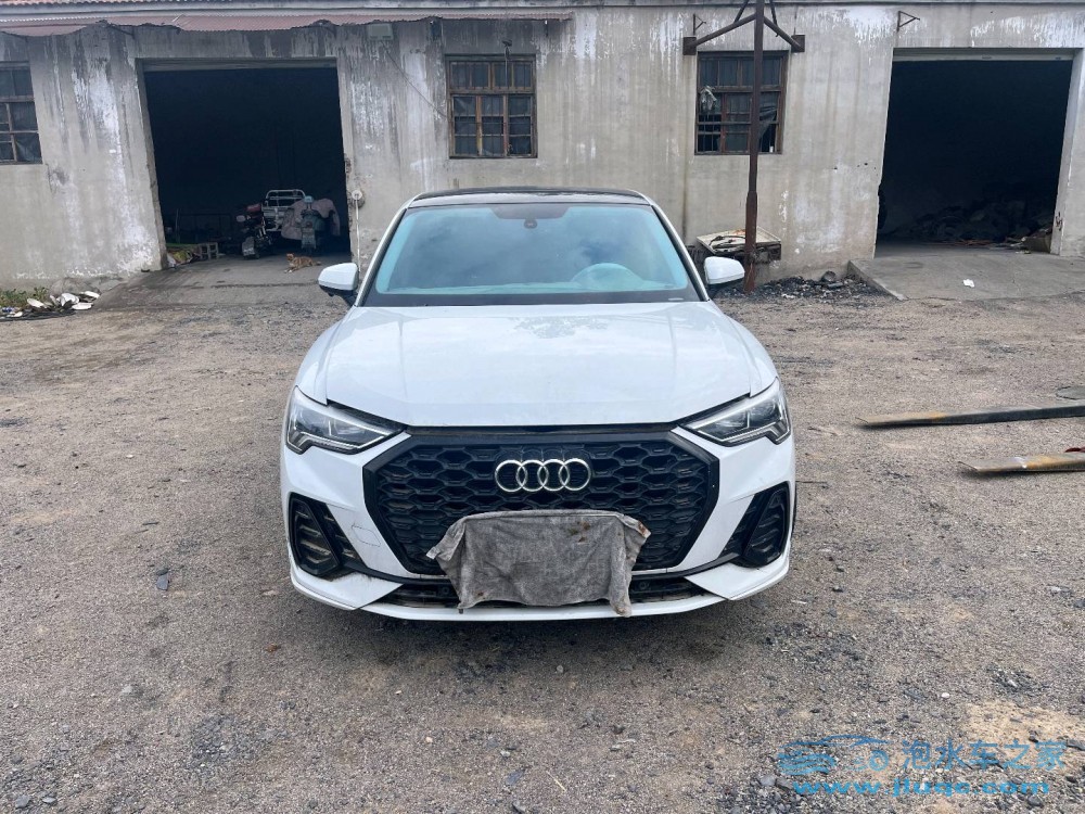 21年奧迪Q3泡水車