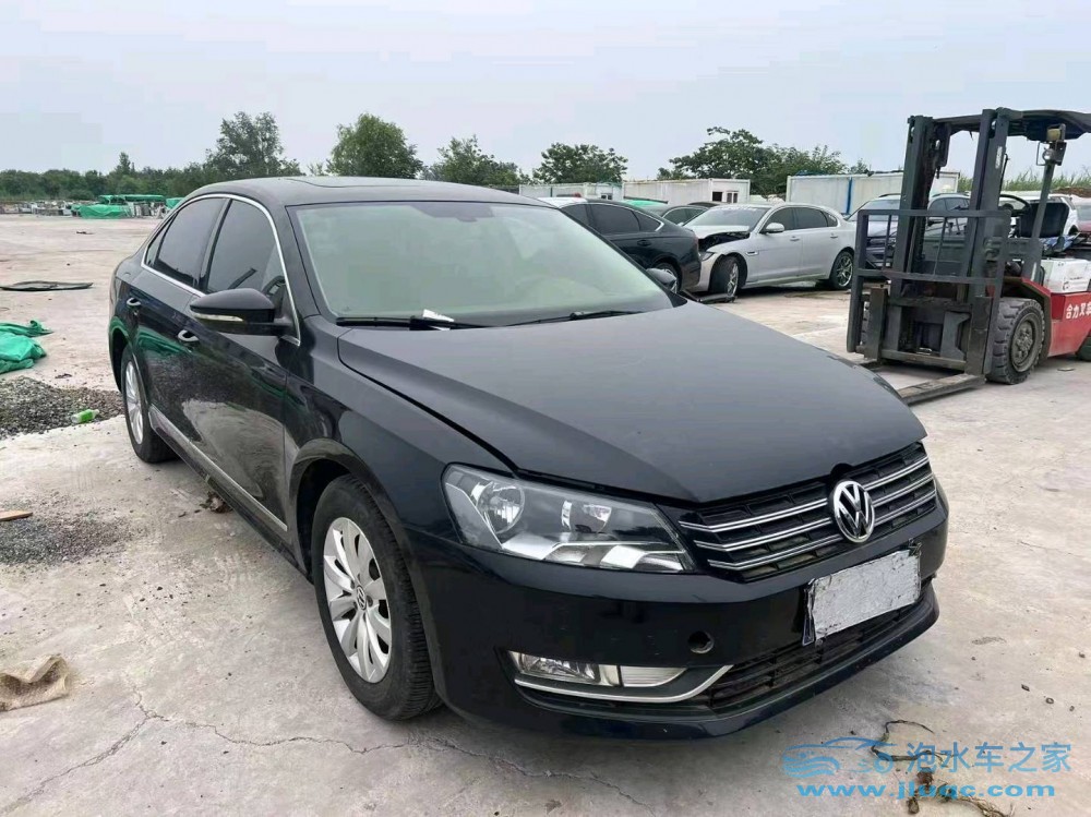 14年大眾帕薩特泡水車