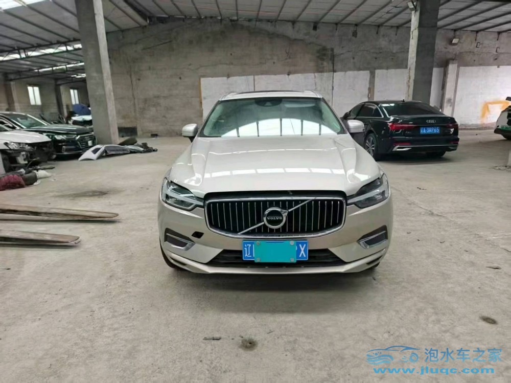 19年沃爾沃XC60泡水車