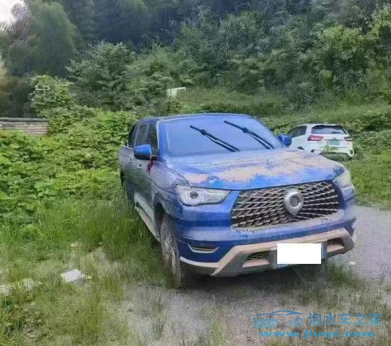 22年長(zhǎng)城炮泡水車