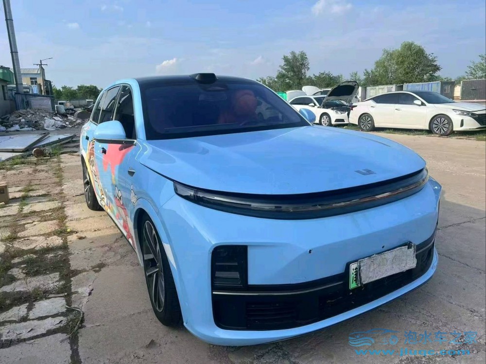 24年理想L7泡水車