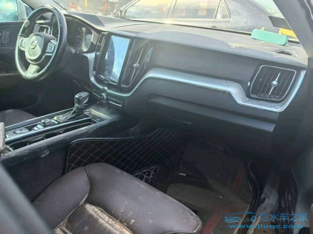20年沃爾沃XC60