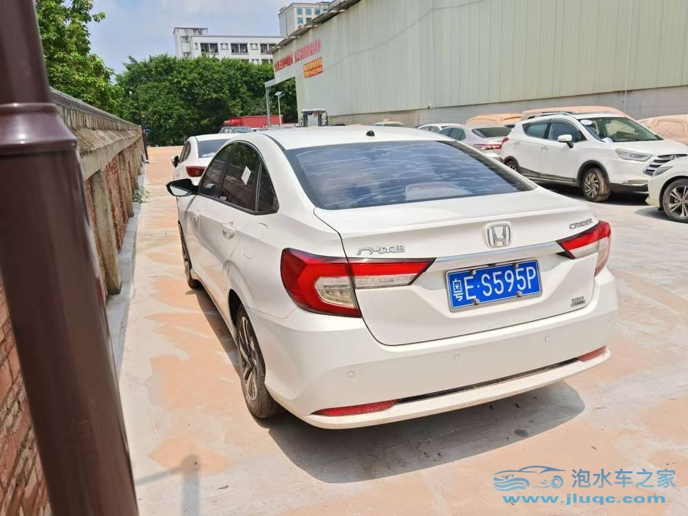 二手車泡水車去哪里買劃算-購買泡水車