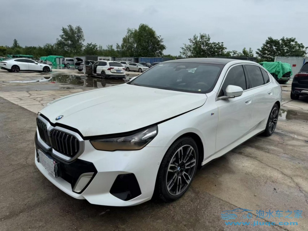 泡水車交易靠譜嗎？哪個平臺車源更正規(guī)？-泡水車交易
