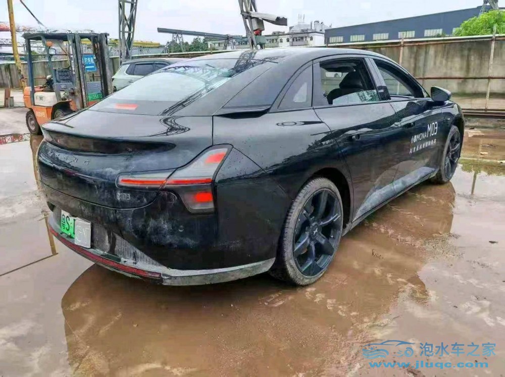 25年小鵬汽車M03