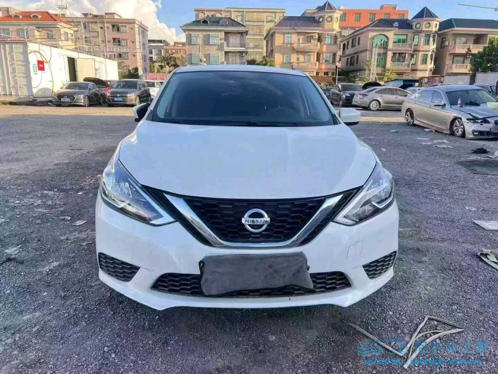 25年日產(chǎn)軒逸泡水車
