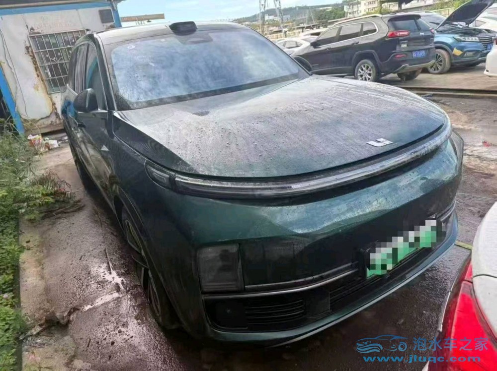 24年理想L9泡水車