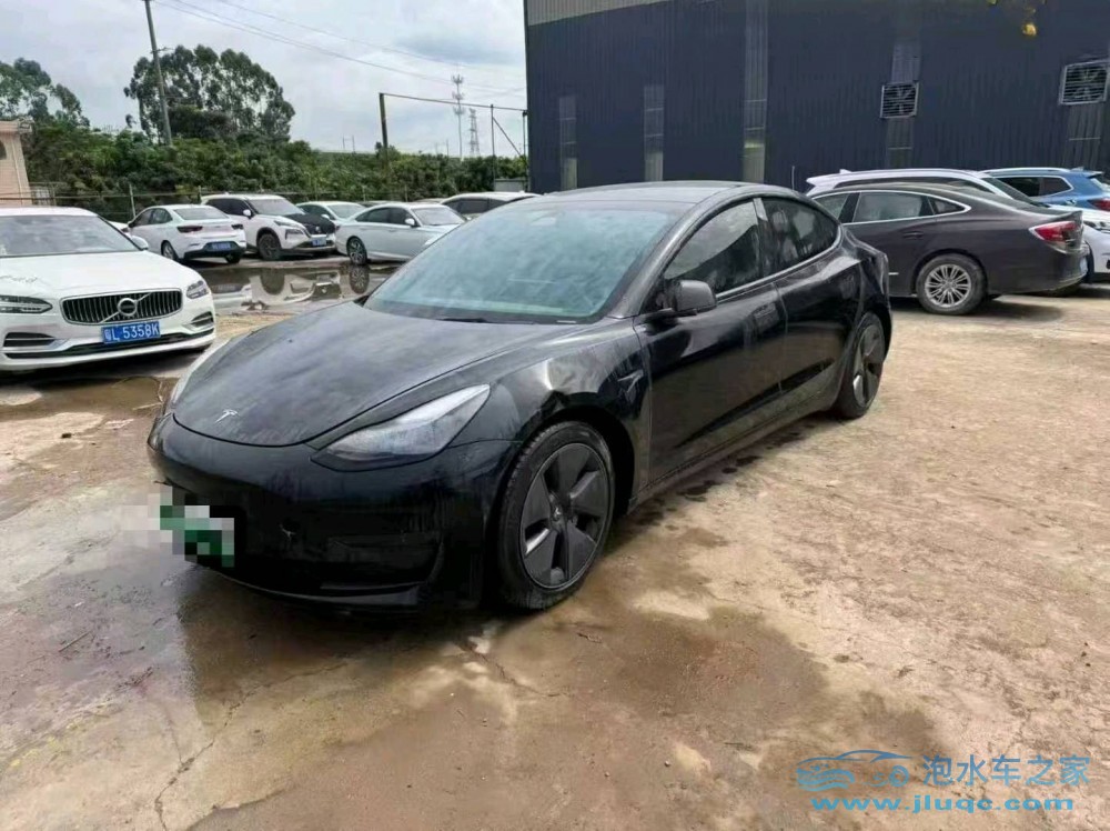 23年特斯拉MODEL 3